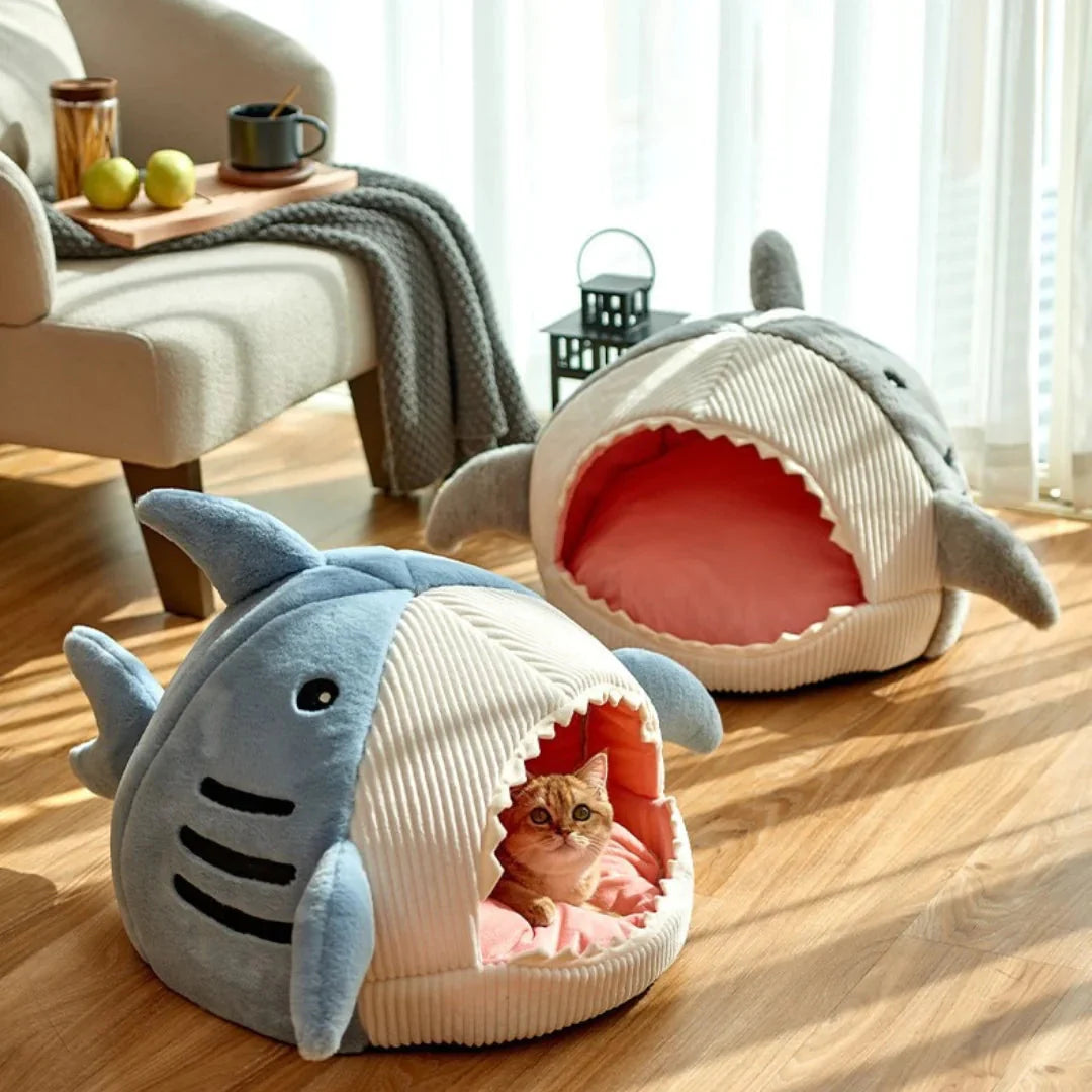 Cama para mascotas de lujo en forma de tiburón